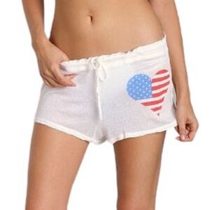 Wild Fox White Patriotic Heart Swim Shorts Cover Up Drawstring Pocket sz Medium
